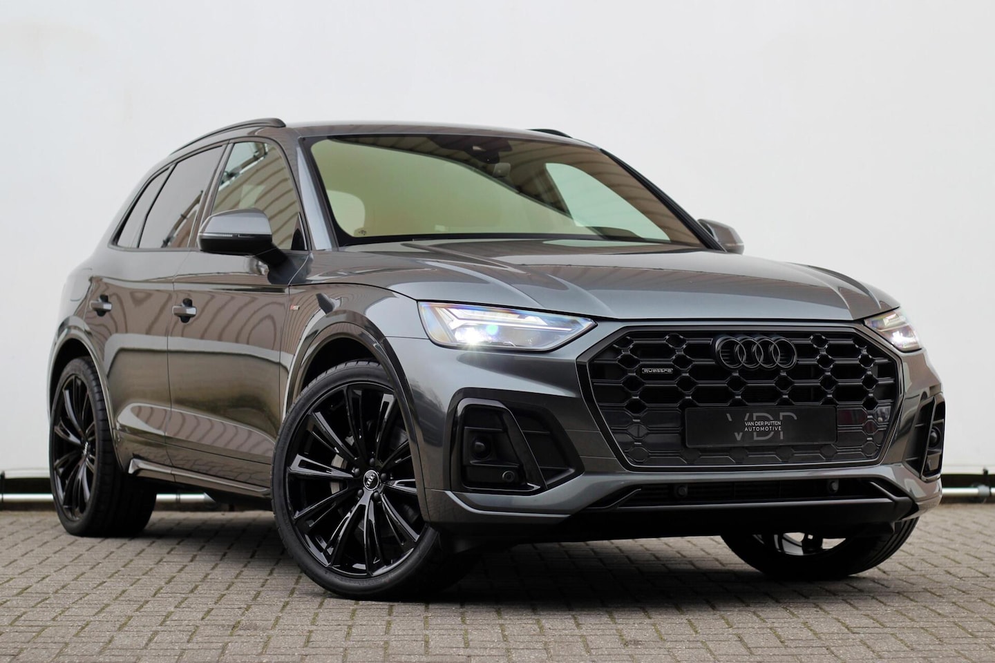 Audi Q5 - 50 TFSI e quattro S edition|Luchtvering|Massage|22 - AutoWereld.nl