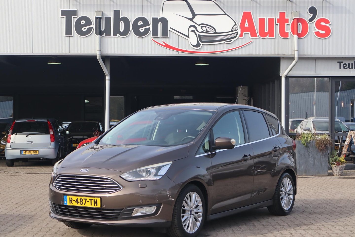 Ford C-Max - 1.5 Titanium Navigatie, Camera, Stoel- en Stuurverwarming, Cruise control, Trekhaak, Elekt - AutoWereld.nl