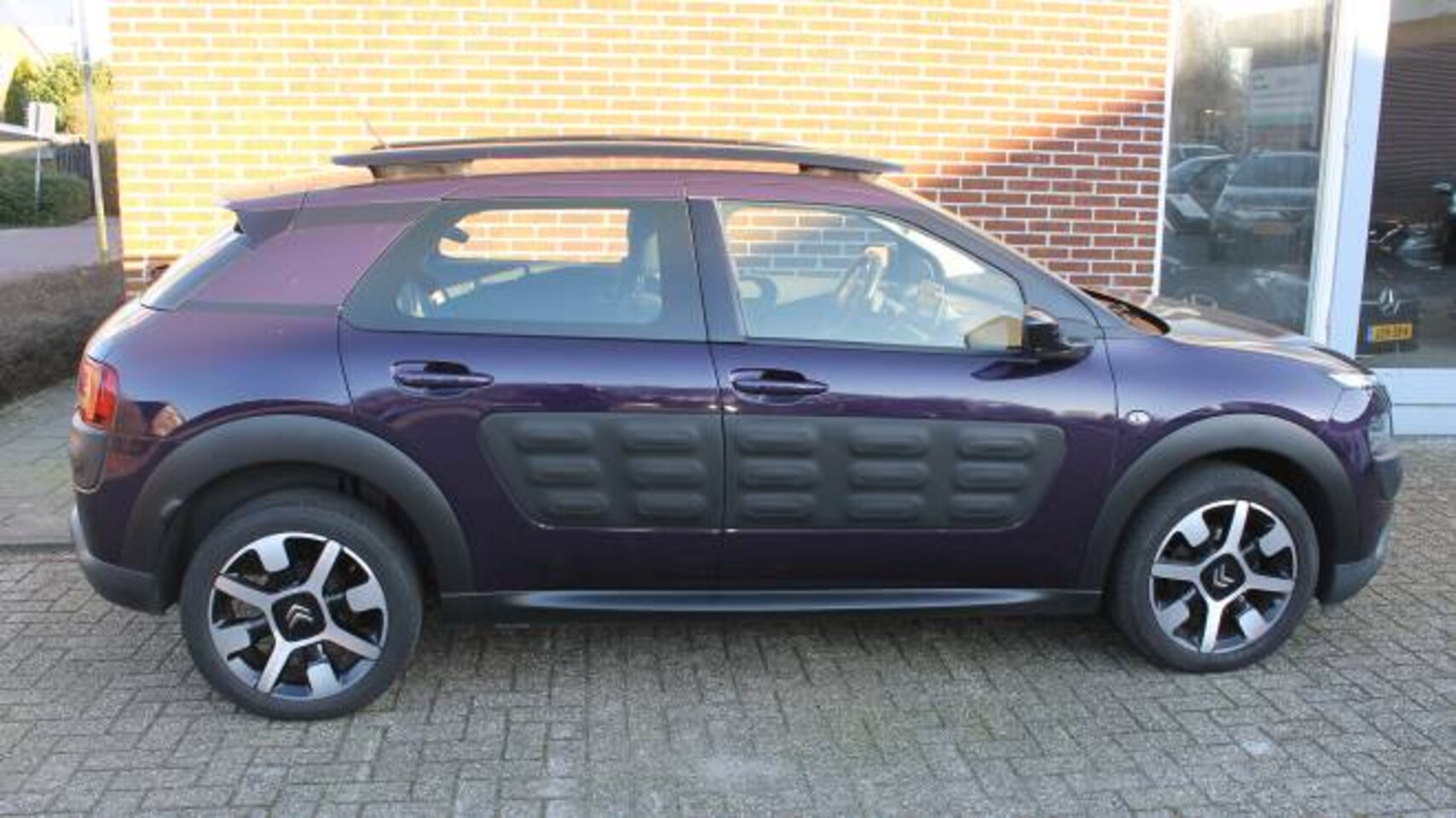 Citroën C4 Cactus - VTi 82pk Business