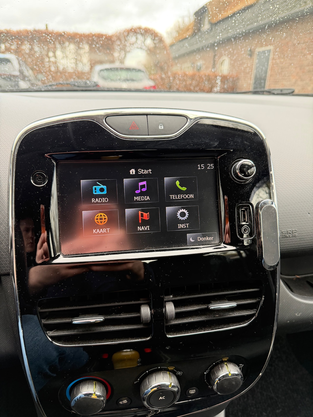 Renault Clio - 0.9 TCe ECO Dynamique Navi | Cruise Control | Airco | PDC - AutoWereld.nl