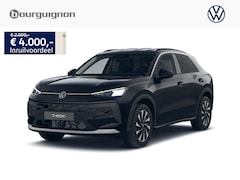 Volkswagen T-Roc - Life First Edition 1.5 eTSI 116 PK | Trekhaak | Stoel- & Stuurverwarming | Carplay | Camer