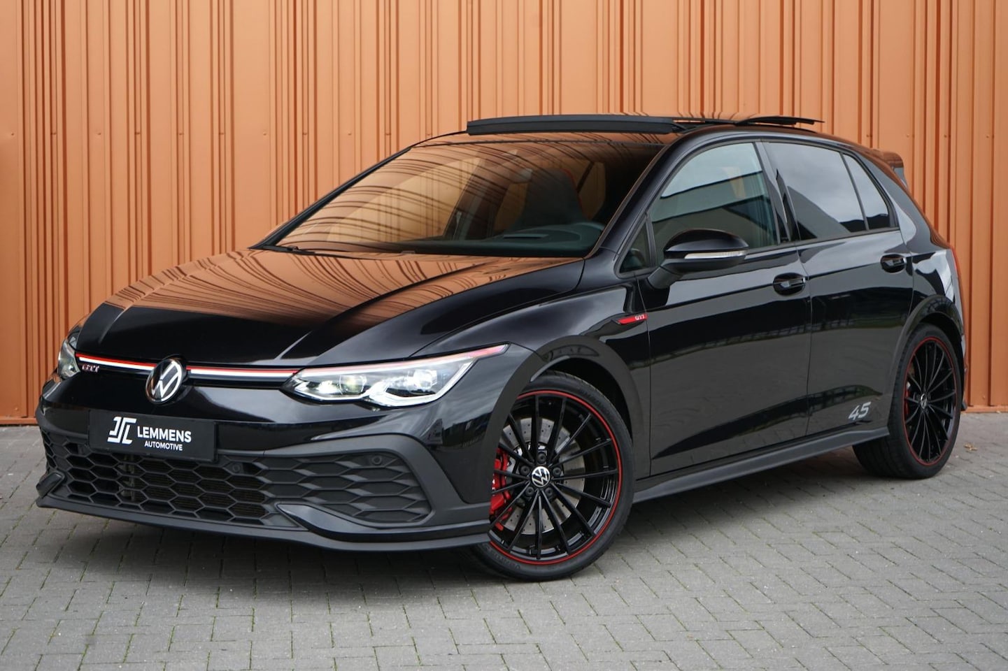 Volkswagen Golf - 2.0 TSI GTI CLUBSPORT 45 EDITION Panodak Akra IQ Head up H&K ACC - AutoWereld.nl