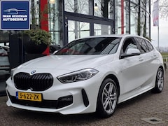 BMW 1-serie - 118i M-SPORT | Navigatie | Stoelen + Stuur verwarmbaar | Cruise Control | Electr. achterkl