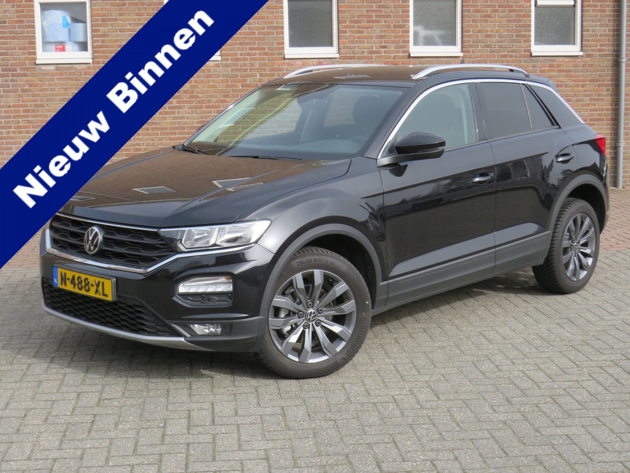 Volkswagen T-Roc - 1.0 TSI Style Business * Rijklaarprijs incl. garantie * Navi * Electrische A-Klep * Parkee - AutoWereld.nl