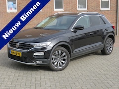 Volkswagen T-Roc - 1.0 TSI Style Business * Rijklaarprijs incl. garantie * Navi * Electrische A-Klep * Digita
