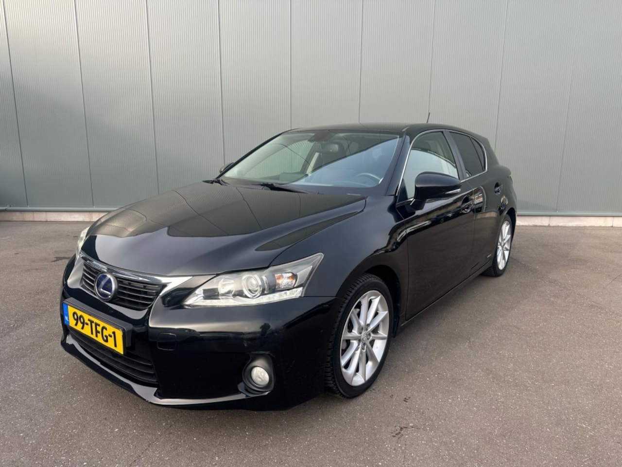 Lexus CT 200h - Business L. Pro DEALER ONDERHOUDEN ! - AutoWereld.nl