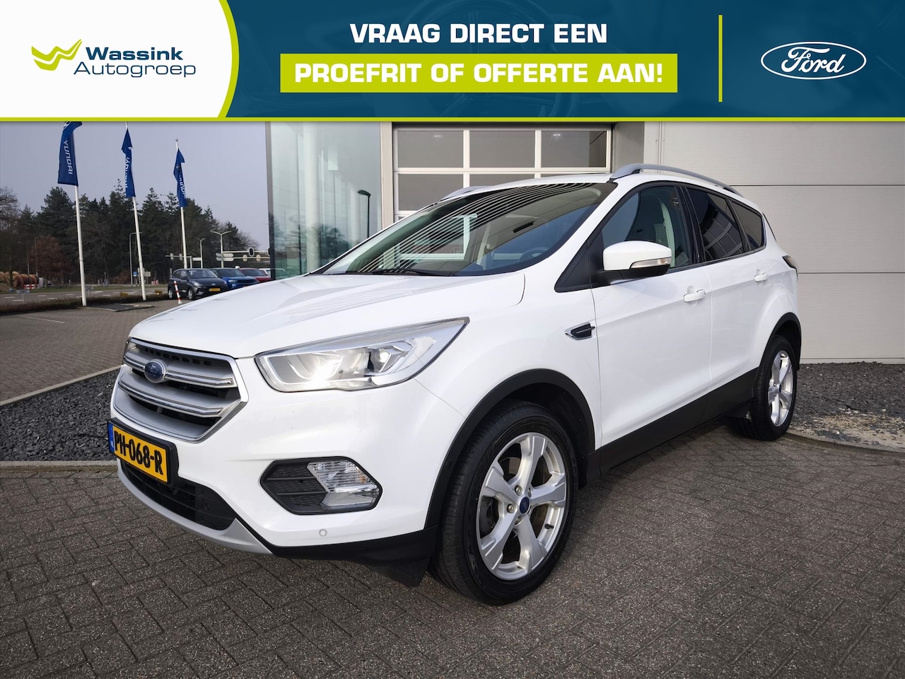 Ford Kuga - 1.5 EcoBoost 120pk 2WD Titanium | Panoramadak | Trekhaak | Winter pack | Half leder - AutoWereld.nl
