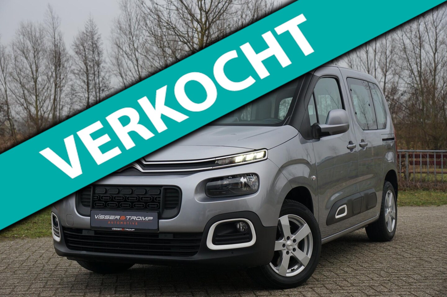 Citroën Berlingo - 1.2 PureTech Shine 130pk Automaat - Gris Artense - Camera/Clima/Carplay - AutoWereld.nl