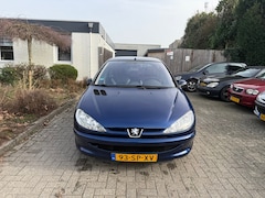 Peugeot 206 - 1.4 XR