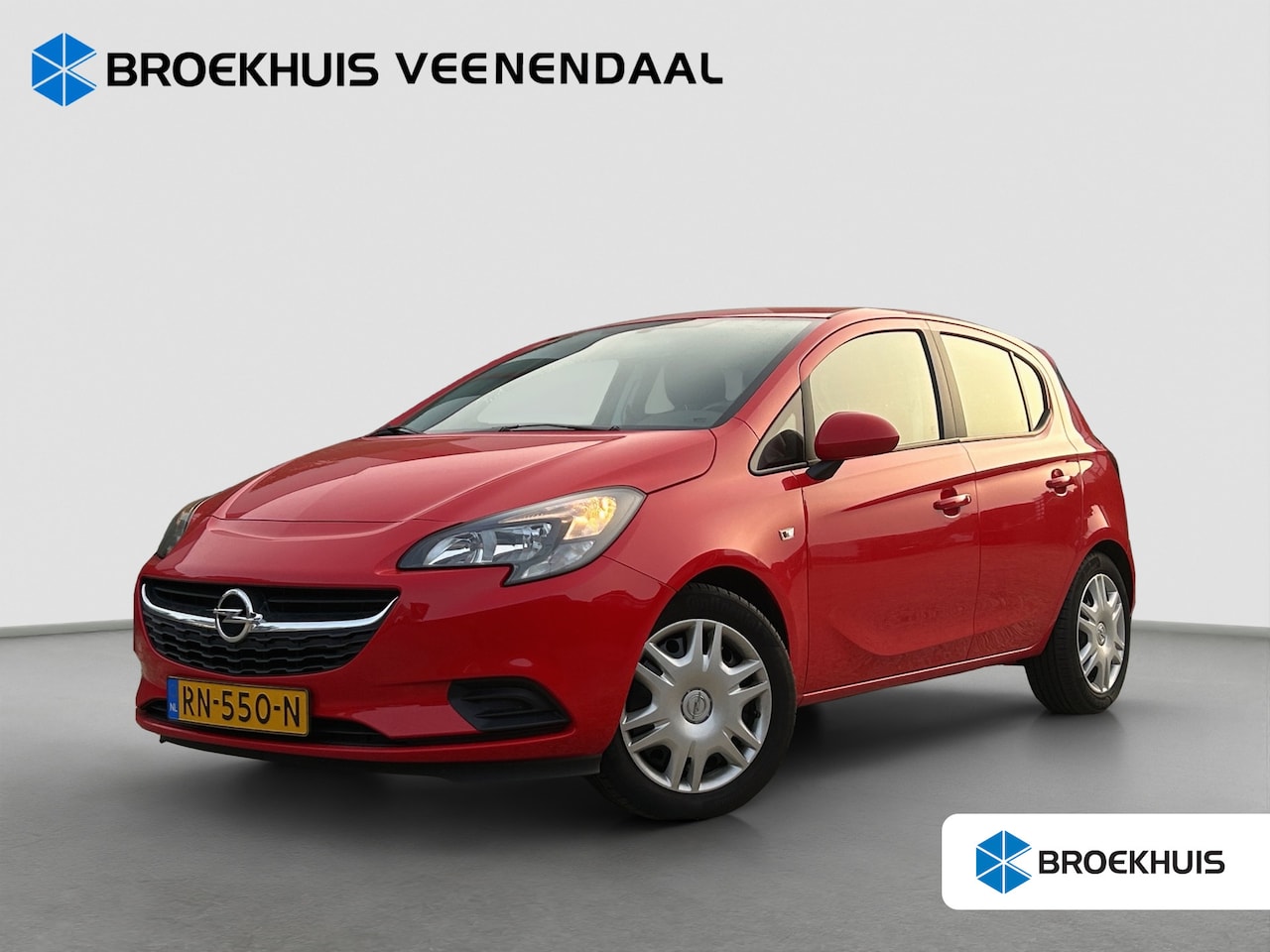 Opel Corsa - 1.4 Favourite | Zeer lage km stand! | Cruise control | Airco | Bluetooth | | Airco | Bluet - AutoWereld.nl