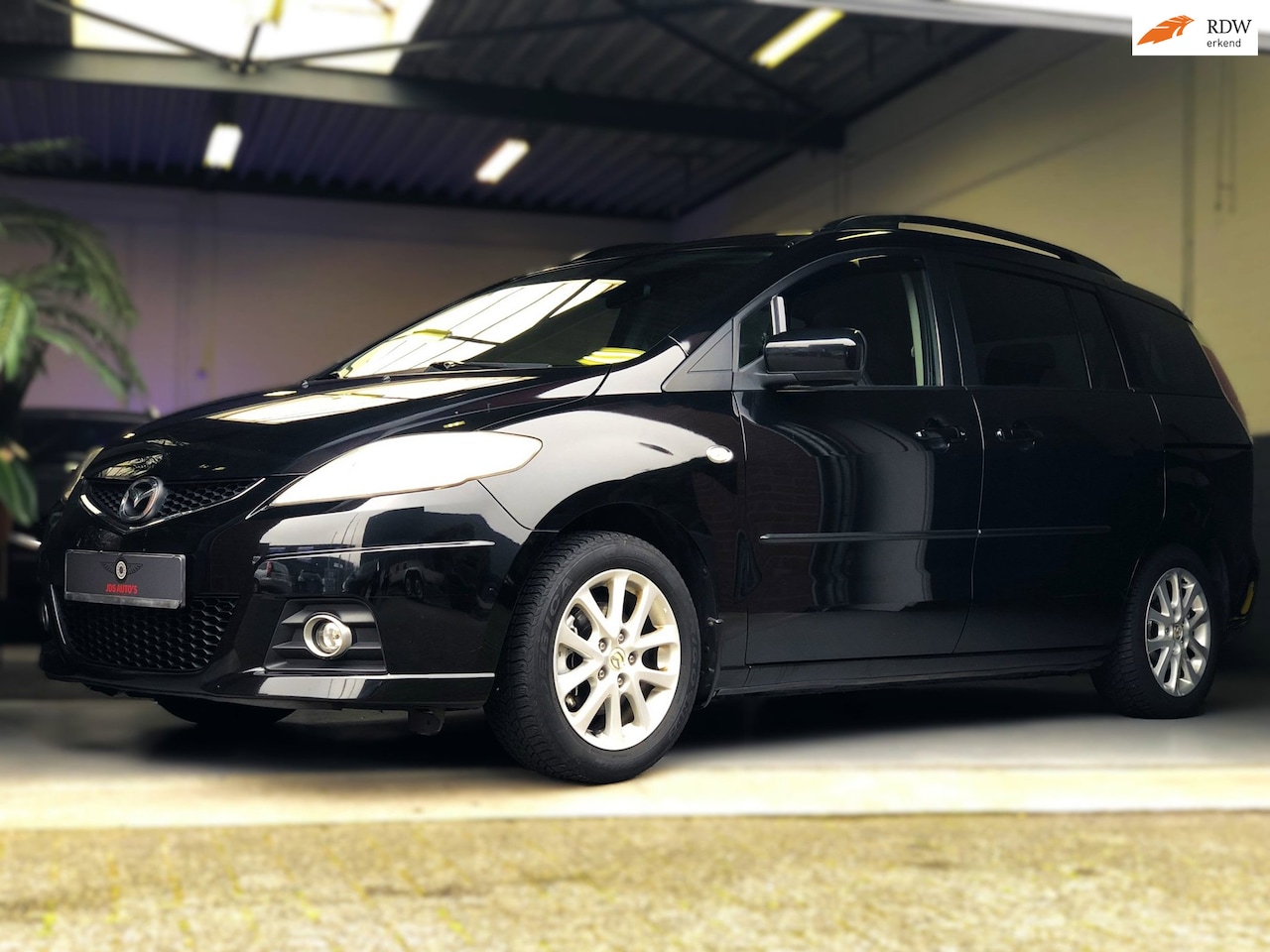 Mazda 5 - 2.0/CRUISE/Trekhaak?7 zits/APK 2027 - AutoWereld.nl