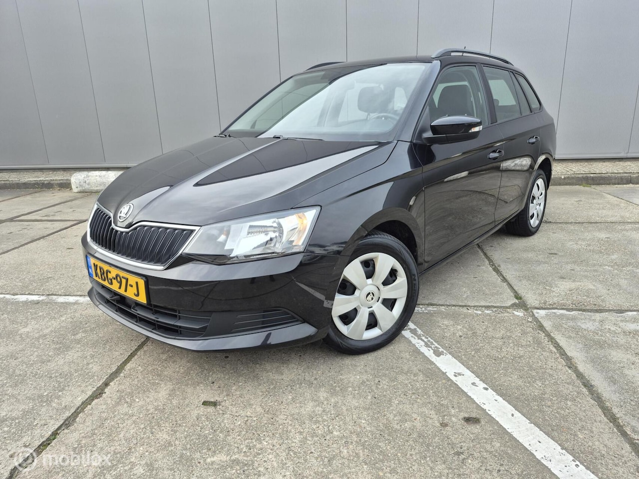 Skoda Fabia Combi - 1.0 TSI Automaat / Cruise / Stoelverwarming - AutoWereld.nl