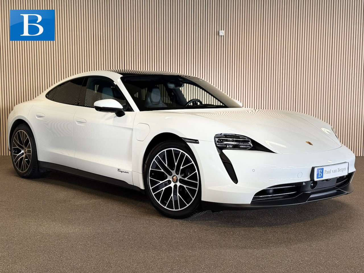 Porsche Taycan - Performance 93 kWh-SOH 90%-MEMORY-WARMTEPOMP-PASM-STUUR VERWARMBAAR-SURROUND VIEW - AutoWereld.nl