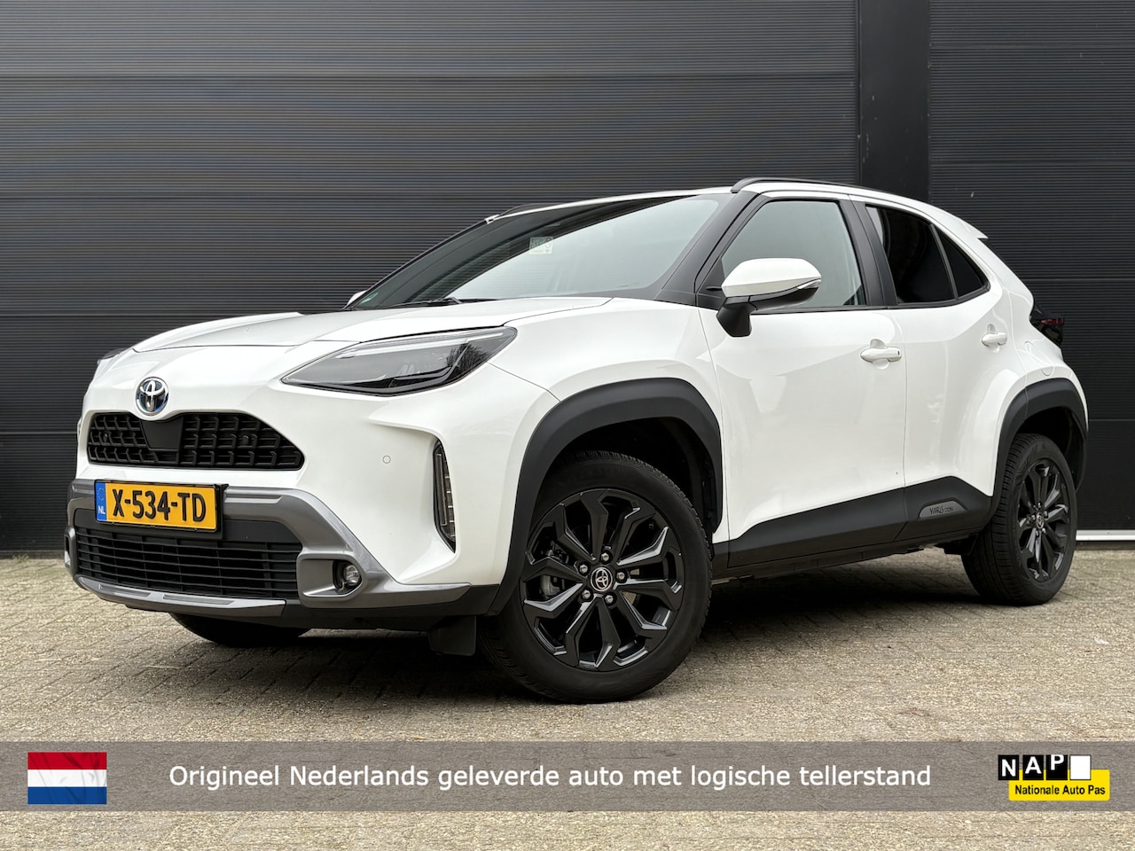 Toyota Yaris Cross - 1.5 Hybrid Explore | NL-auto | Navigatie | All-season banden - AutoWereld.nl