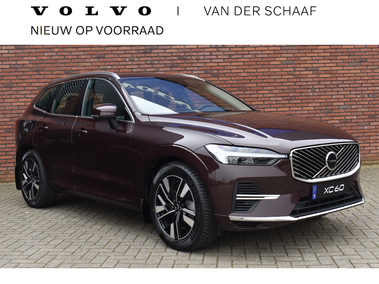 Volvo XC60 - T6 350PK Plug-in hybrid AWD Plus Bright | Luchtvering | Head-Up Display | Trekhaak | - AutoWereld.nl