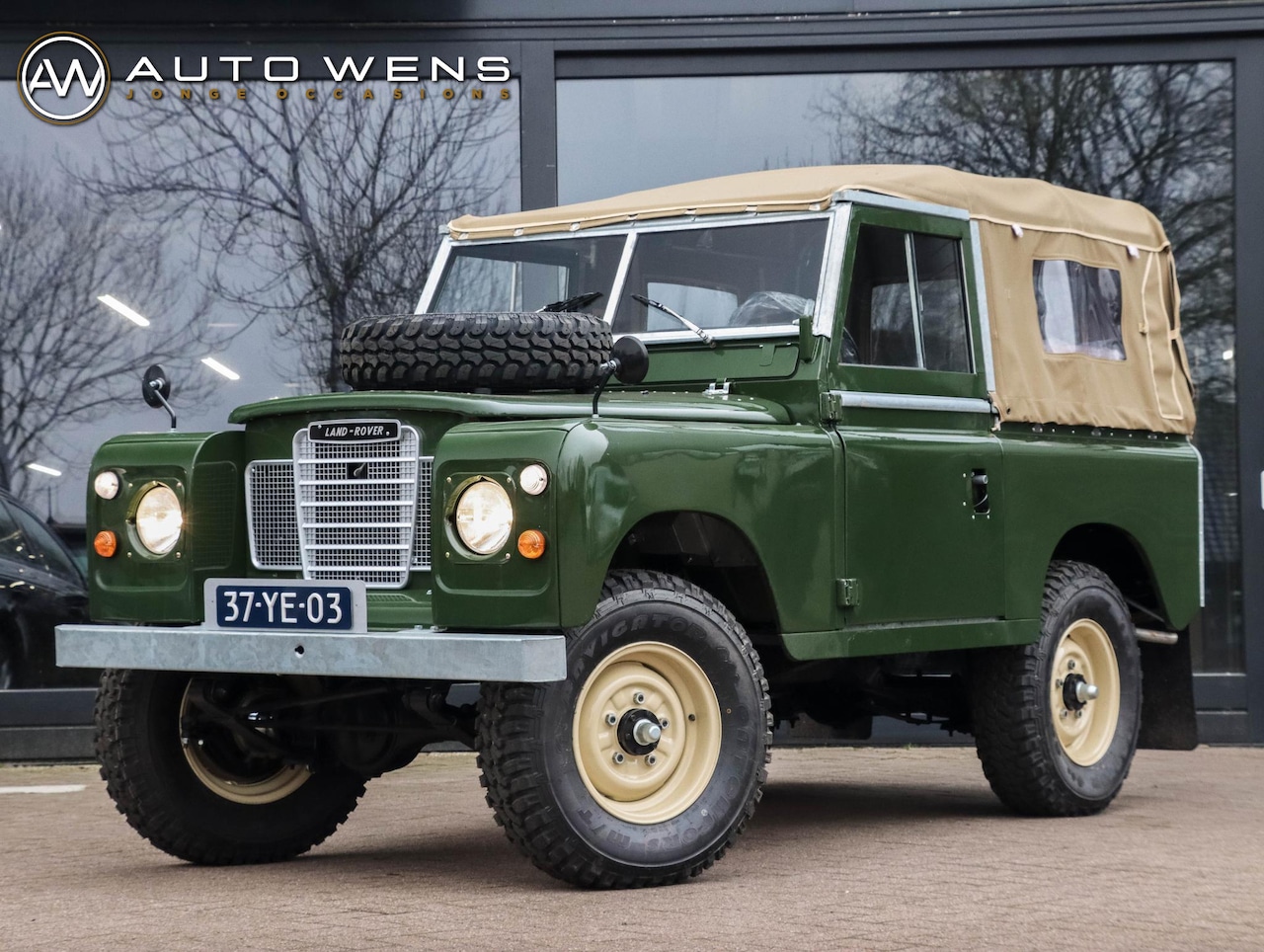 Land Rover 88 - Series III Santana | Sofftop | Compl. gerestaureerd | Oldtimer | BTW verrekenbaar! - AutoWereld.nl