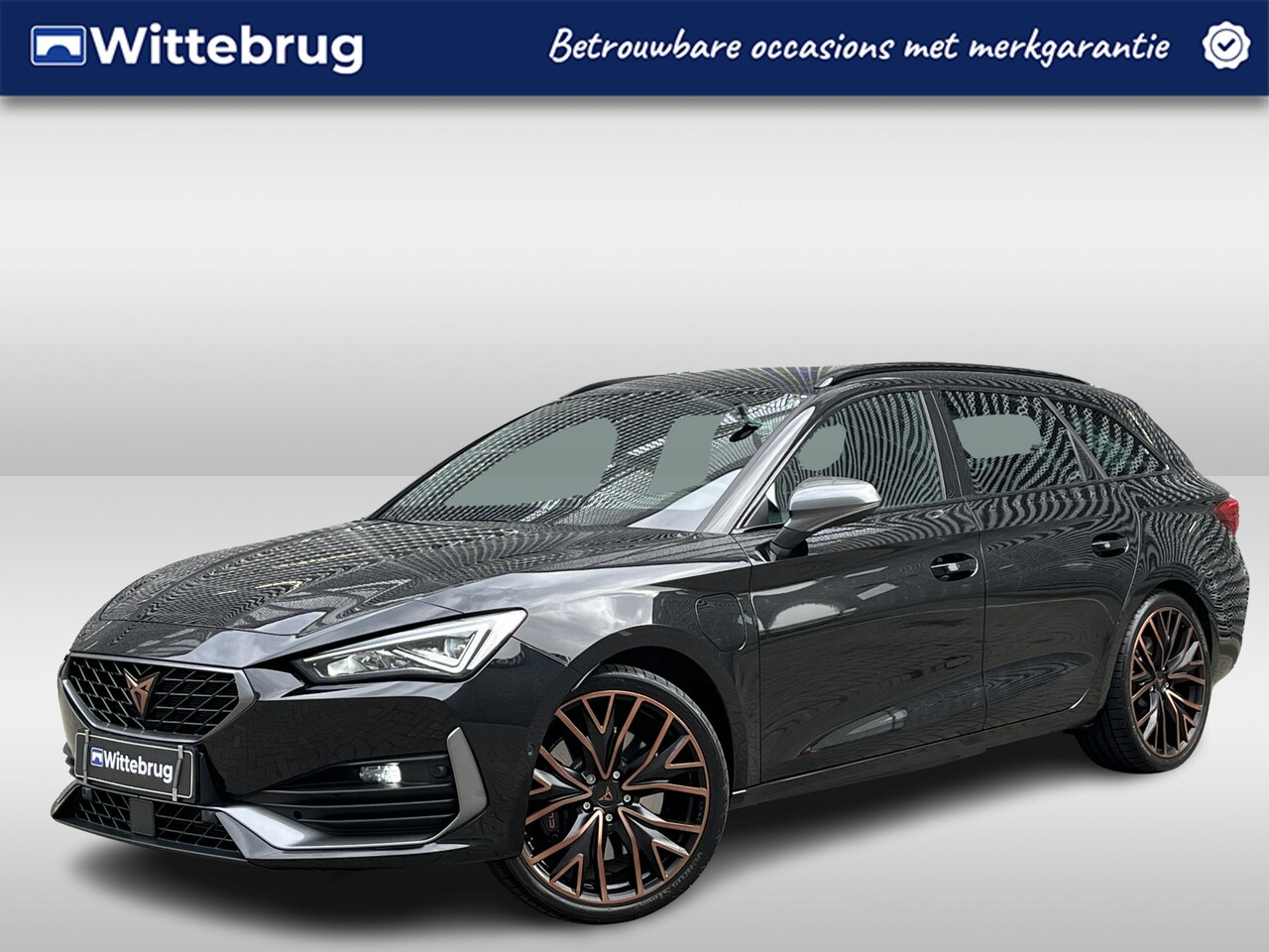 CUPRA Leon Sportstourer - 1.4 e-Hybrid 245PK VZ Performance / Fabrieksgarantie tm 30-12-2029 / Achteruitrijcamera / - AutoWereld.nl
