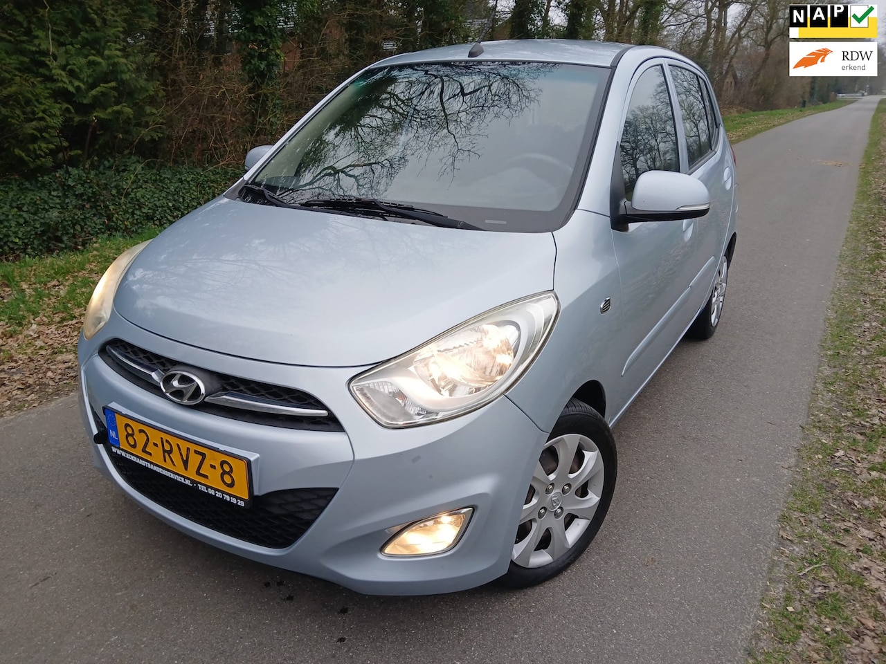 Hyundai i10 - 1.2 i-Motion Cool Airco - AutoWereld.nl