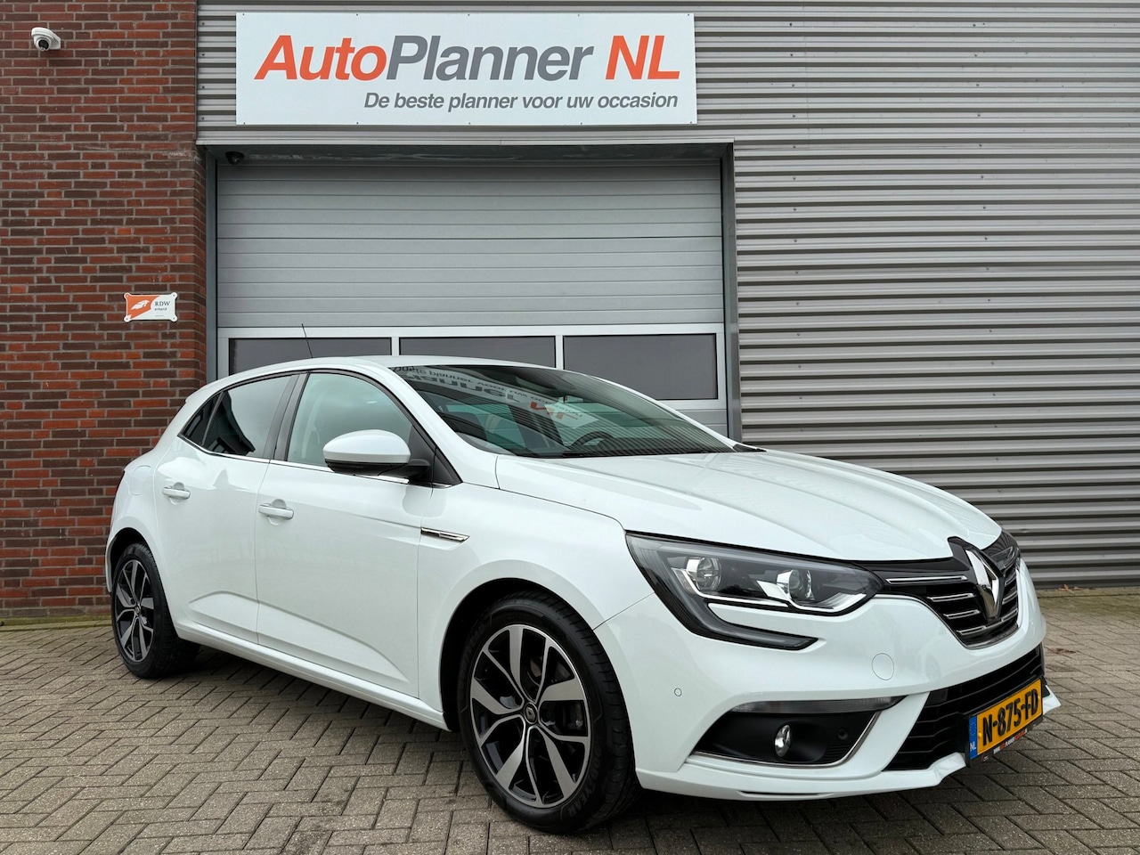 Renault Mégane - 1.3 TCe GT-Line! Bose! Camera! Clima! Navi! - AutoWereld.nl