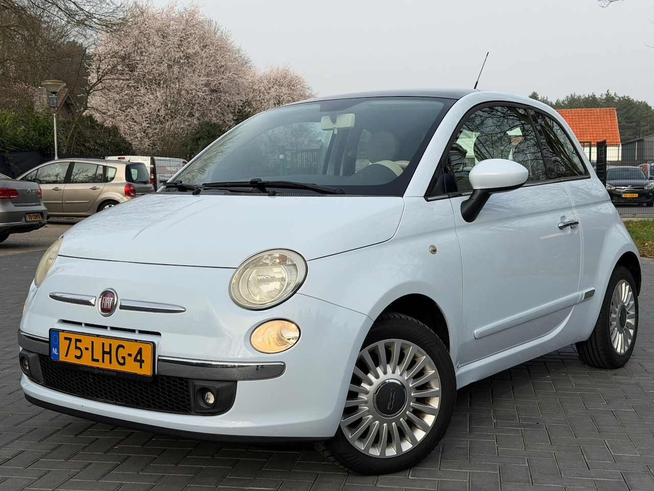 Fiat 500 - 1.2 Lounge/Airco/Pano/LMV/NAP/Elekt. Raam - AutoWereld.nl
