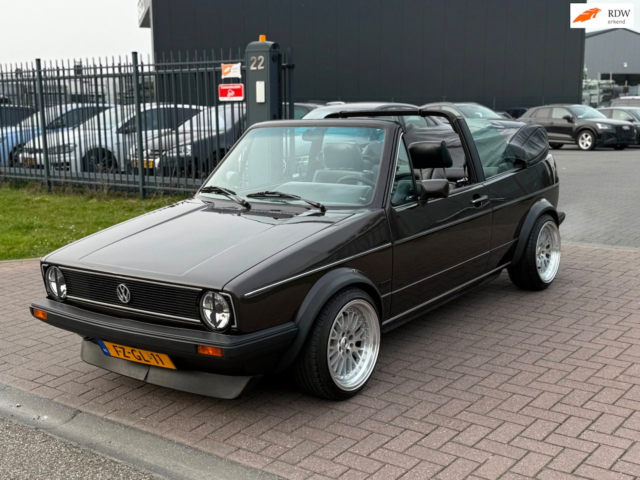 Volkswagen Golf Cabriolet - 1.8 GL Karmann 100PK Airco / Cruise Uniek!! - AutoWereld.nl