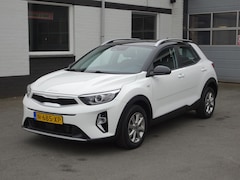 Kia Stonic - 1.0 T-GDi MHEV DynamicLine Automatische airco, navigatie, parkeersensoren, achteruitrijcam