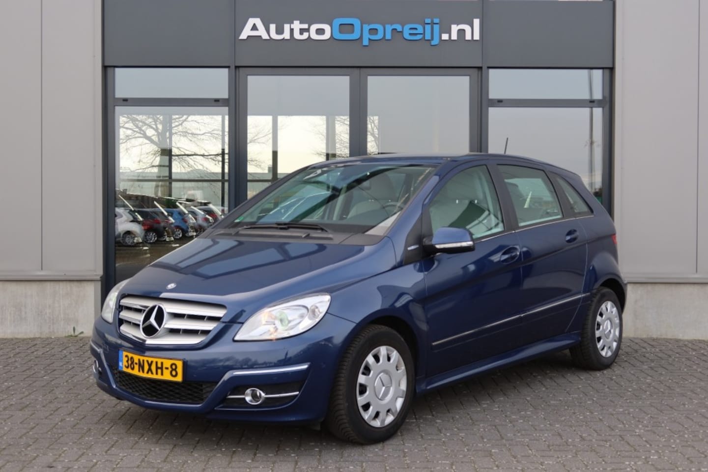Mercedes-Benz B-klasse - B 180 BlueEFFICIENCY Airco, Cruise, PDC v+a, half leder, Xenon - AutoWereld.nl