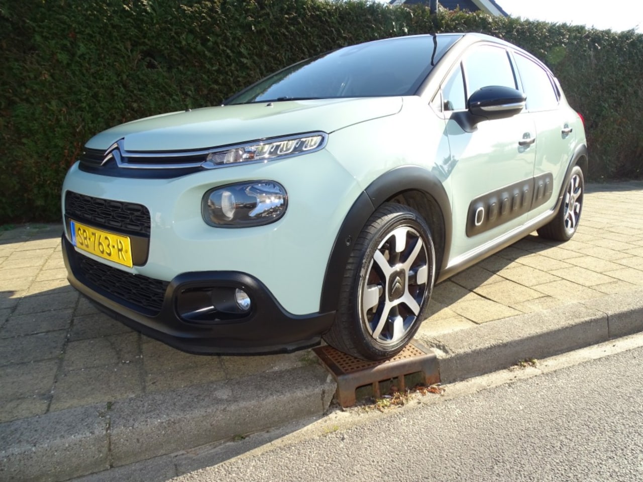 Citroën C3 - 1.2 PT SenS SHINE 110 Pk-Navi-Blth-Cruise-Pdc-Usb - AutoWereld.nl