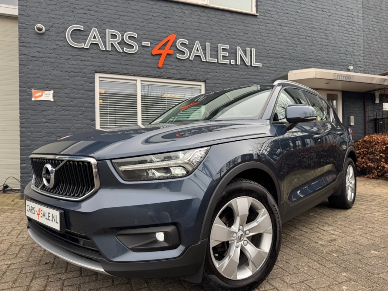 Volvo XC40 - 1.5 T3 Momentum Pro 163pk + Camera. + Chroom+ Led + Navi + 18inch Lmv - 12/2020 - AutoWereld.nl