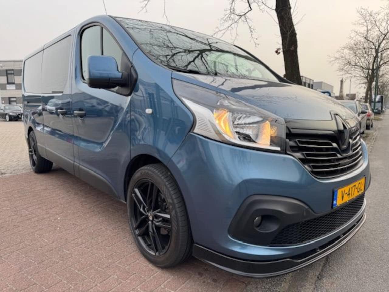 Renault Trafic - 1.6 dCi T29 125pk L2 H1 Dubbel Cabine Comfort Edition 2 Schuifdeuren,Airco,Navigatie - AutoWereld.nl