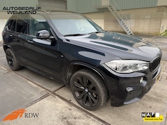 BMW X5 - xDrive35i High Executive M-Sport Dealer onderhouden I 20" I Harman kardon I M-sport I Pano