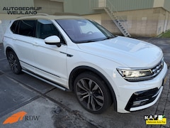 Volkswagen Tiguan Allspace - 1.5 TSI Highline Business R 7p. I 2X R-line I Keyless I Trekhaak I 20" I Pano I Virtual I