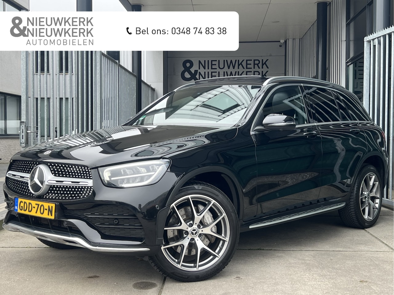 Mercedes-Benz GLC-klasse - 300e 4MATIC Business Solution AMG | SCHUIF/KANTELDAK | 360 CAMERA | NAVI | CARPLAY/ANDROID - AutoWereld.nl