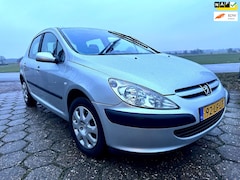 Peugeot 307 - 1.6-16V XS NAP 5Drs Airco Elek.ram Nieuwe APK