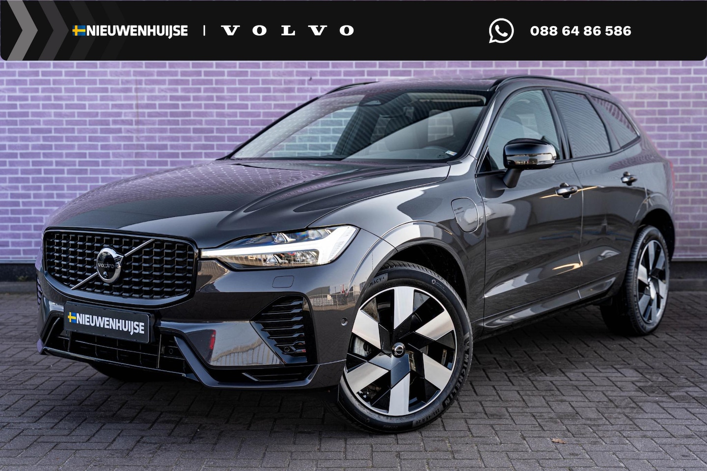 Volvo XC60 - T8 Plug-in hybrid AWD Ultra Dark | Google | Long Range | Adaptieve Cruise Control | Keyles - AutoWereld.nl