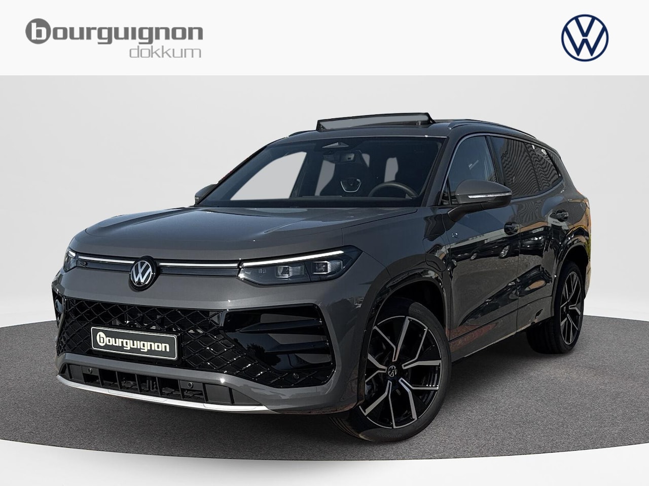Volkswagen Tayron - 1.5 eHybrid R-Line | Panorama dak | Trekhaak | PHEV | - AutoWereld.nl