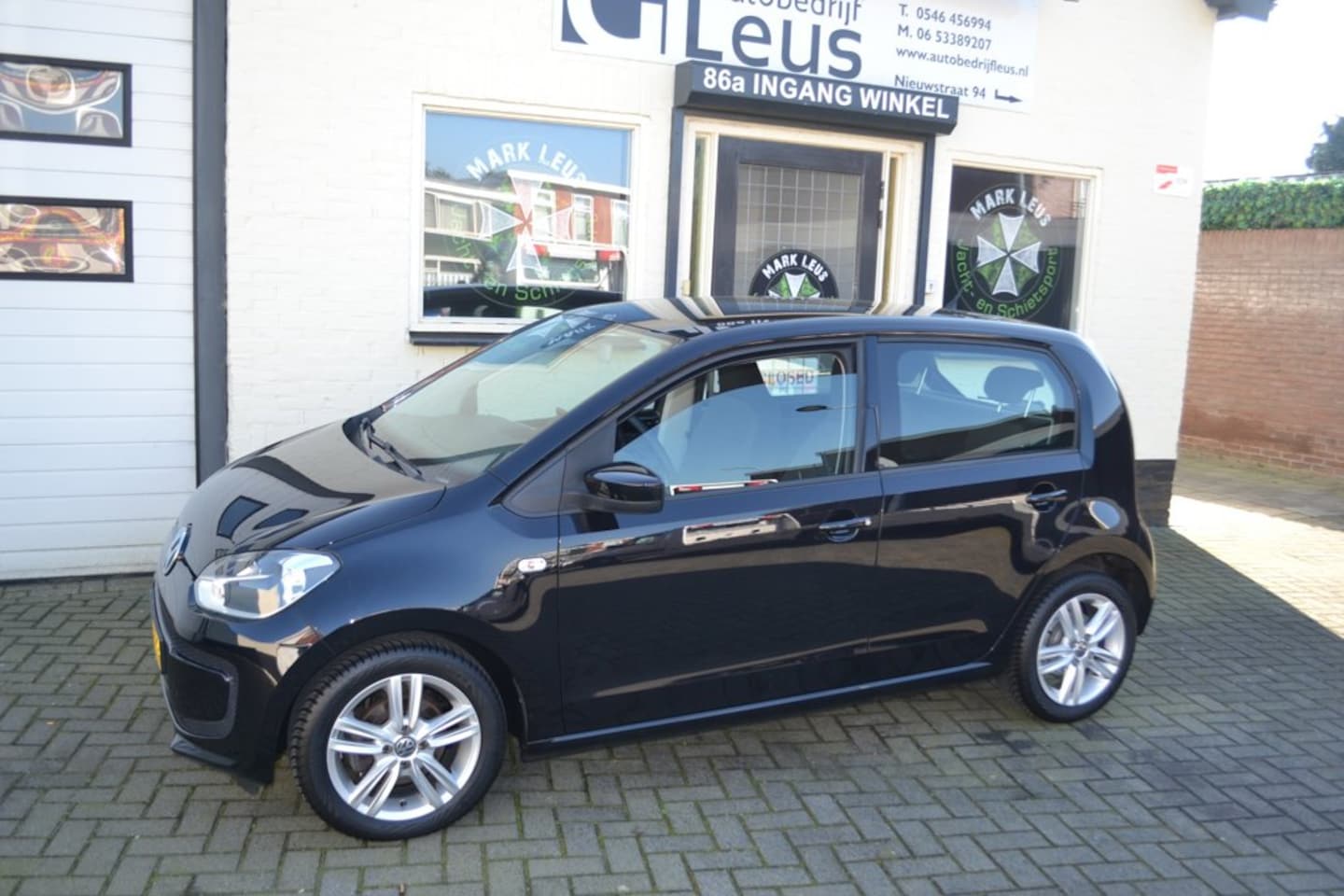 Volkswagen Up! - 1.0 move up! BlueMotion 5drs Navi/Sportvelgen Zeer Mooi - AutoWereld.nl