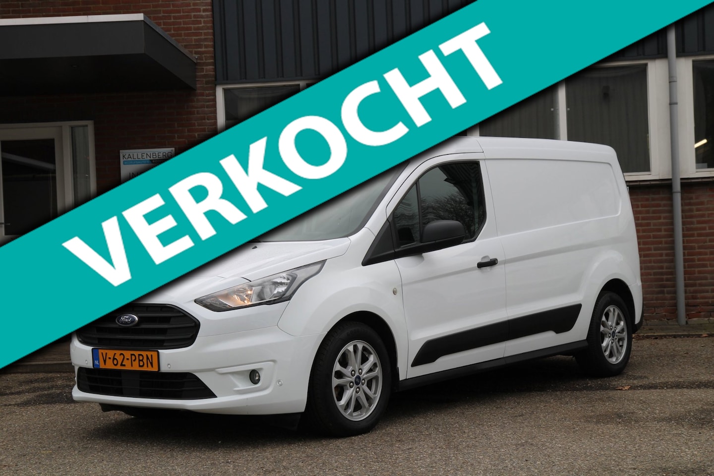 Ford Transit Connect - 1.5 EcoBlue 120PK L2 Trend / Laadruimte inrichting / Camera / 3 zits - AutoWereld.nl
