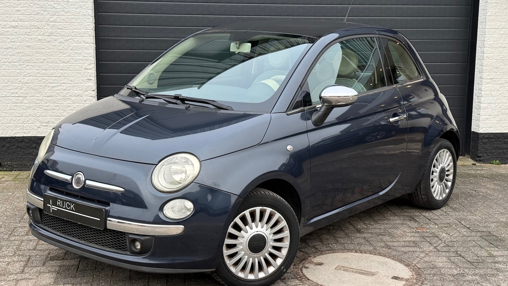 Fiat 500 - 1.4-16V Lounge| Pano | Airco | All-Season | Complete Historie | 2 Sleutels - AutoWereld.nl