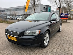 Volvo V50 - 1.8 - AIRCO - ZWART - LMV - CRUISE - NIEUWE APK