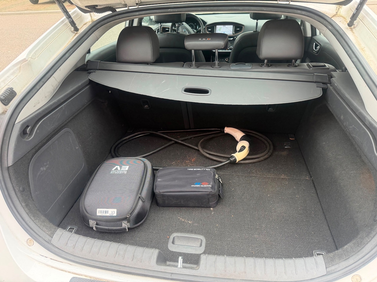 Hyundai IONIQ - Premium EV bj 2018 navi leer opedak - AutoWereld.nl