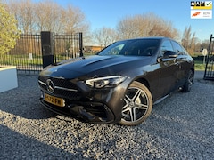 Mercedes-Benz C-klasse - 300 e AMG Line / Panorama Dak / NL / NAP / Dealer onderhouden / Camera