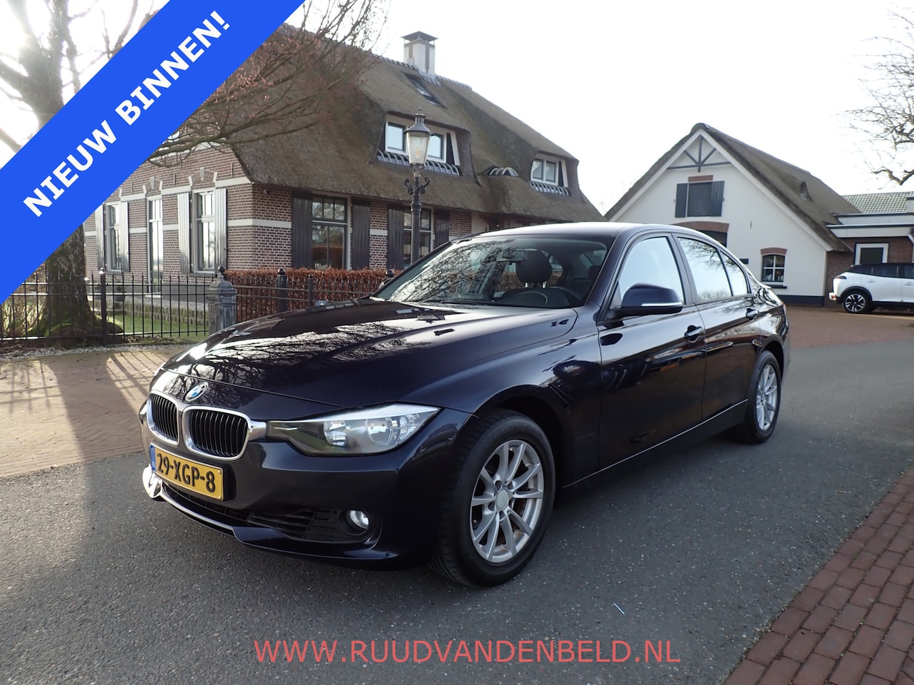 BMW 3-serie - 320i Executive AUTOMAAT !! NL-AUTO !! NAVIGATIE/BLUETOOTH/CRUISE - AutoWereld.nl