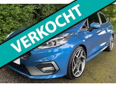 Ford Fiesta - 1.5 EcoBoost ST-3 2018 PERFORMANCE PANO B&O NAVI 200PK DEALER ONDERHOUDEN