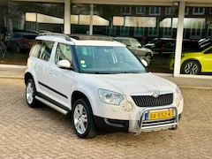 Skoda Yeti - 2.0 TDI Ambition 4x4|Pano|Zojuist grote beurt gehad|Zeer betrouwbaar|Trekhaak