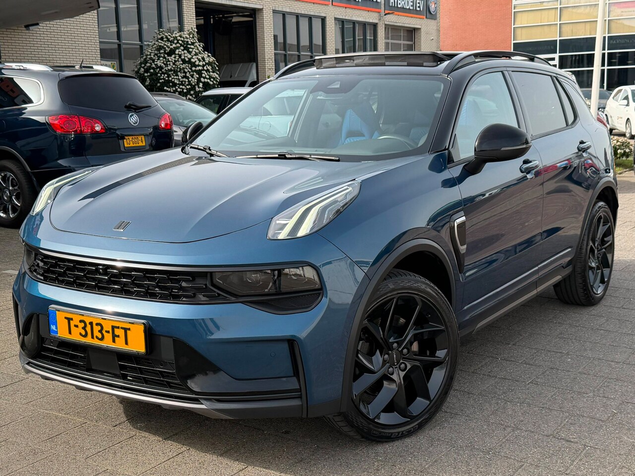 Lynk & Co 01 - 1.5 l Pano l NAVI l Camera - AutoWereld.nl