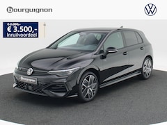 Volkswagen Golf - R-Line Edition 1.5 eTSI 116 PK | Trekhaak | 360 Camera | LED Matrix | Navi | Stoel- & Stuu