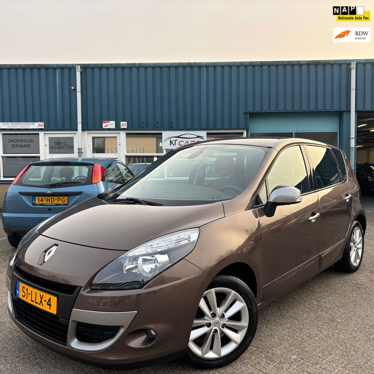 Renault Scénic - 1.4 TCE Celsium|1e Eigenaar|AchteruitrijCamera|Bluetooth| Navi| Clima Cruise| LM Velgen | - AutoWereld.nl