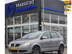 Volkswagen Polo - 1.4-16V Turijn Trendline Lage km's Airco lage km's