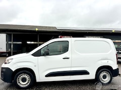 Citroën Berlingo - Gereserveerd 1.5 BlueHDI 99pk 6-bak euro6 Club - nap - airco - cruise - pdc - carplay - sc